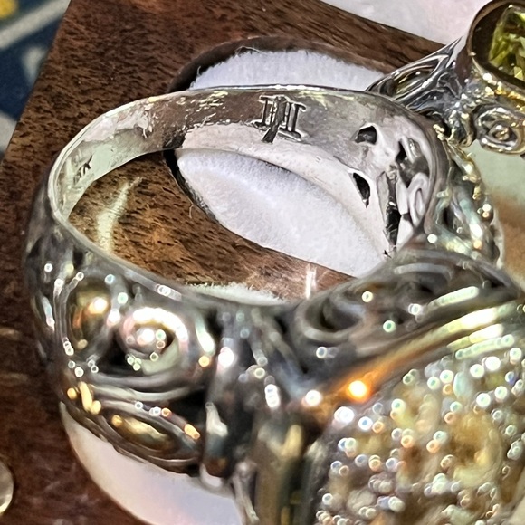 Rare Vintage John Hardy  925/n 18K Gold Multi Stone Dot ring
   Sold. Sold - Picture 3 of 7